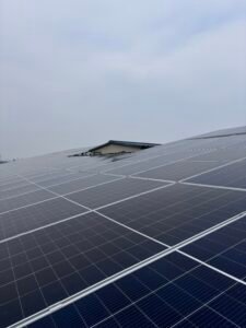 Hybrid Solar Systems: Is Grid + Storage Worth It?
